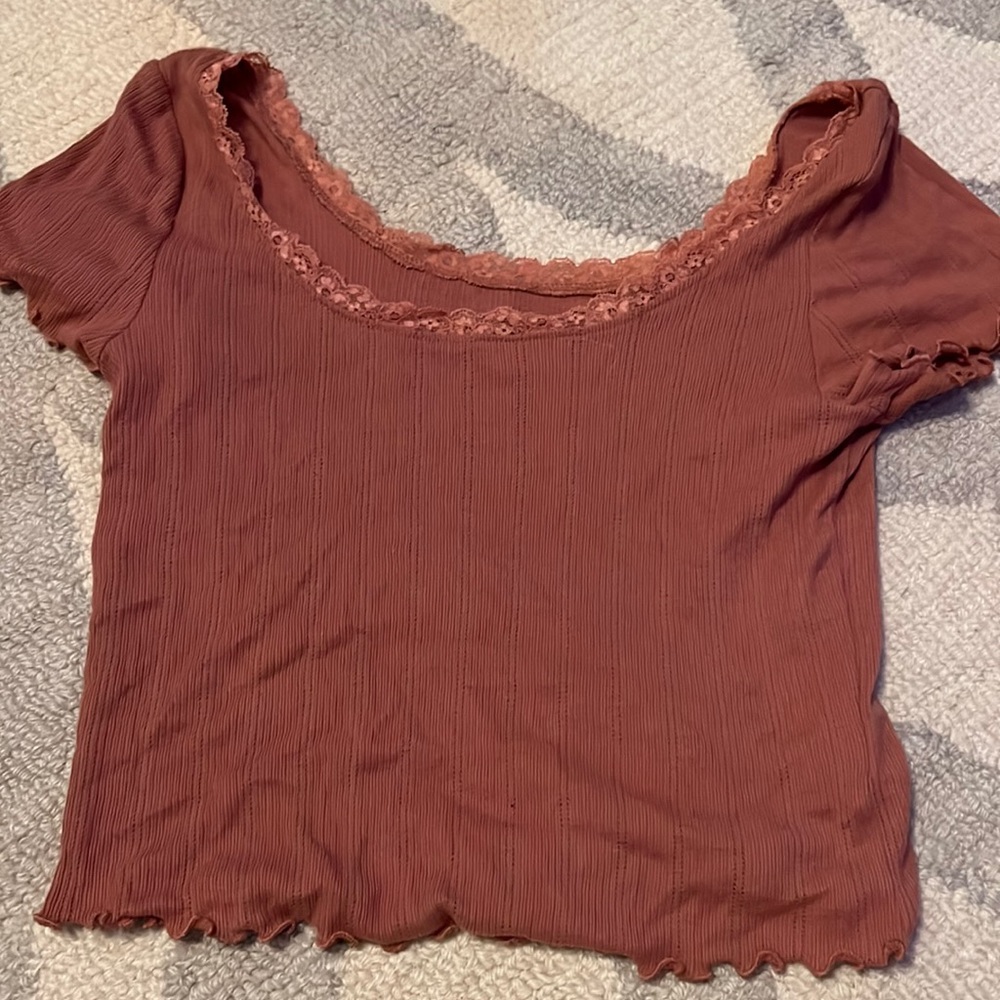 Laced Cropped Low Neck Shirt